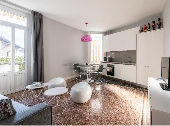 Casa Mauri Apartment Lecco Luaran gambar
