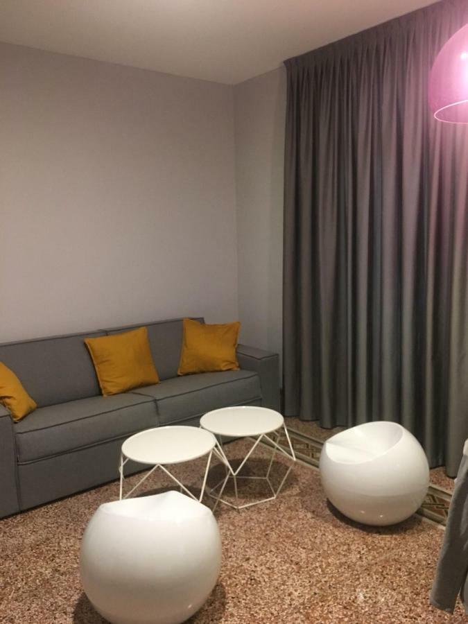 Casa Mauri Apartment Lecco Luaran gambar